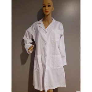White Doctor / Nurse’s Lab Coat Size S